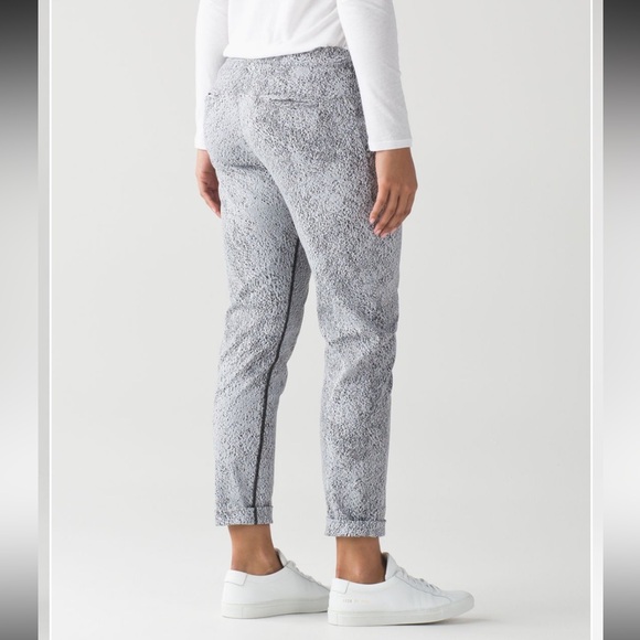Lululemon Jet Pants  7/8 Length pull on black white speckled Luxtreme 10 - Picture 11 of 11